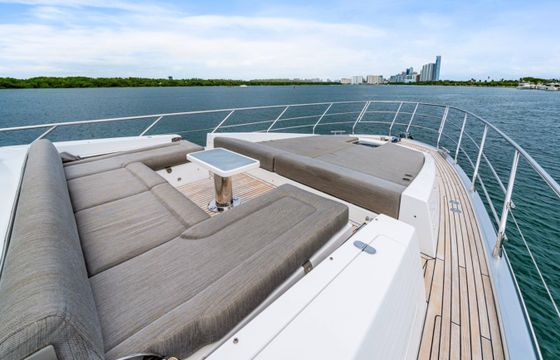 72ft Azimut | Water You Doing