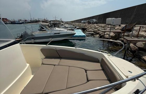Bateau à moteur