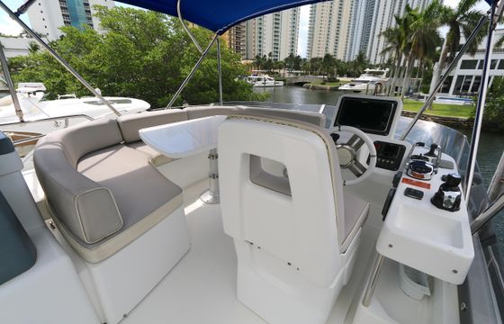 Luxury 43’ Azimut Magellano Charter in Miami, Florida