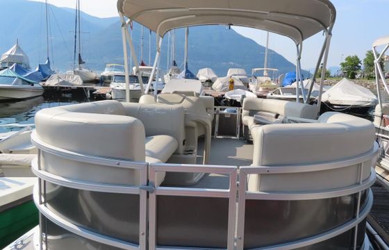 Smoker Craft Sunchaser Vista 7520