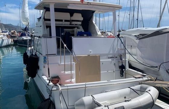 Carver Boat 400