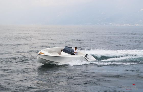 Frauscher 747 Mirage Air