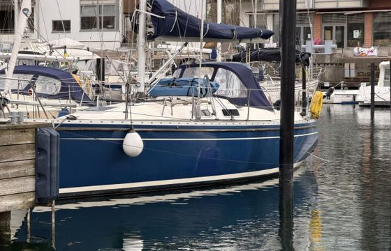 Hanse 331