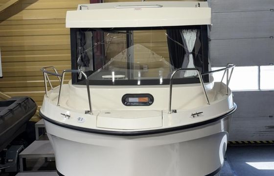Quicksilver Pilothouse 625