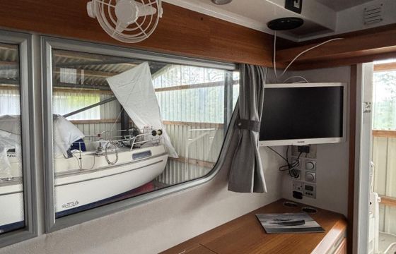 Sargo 33 aft door