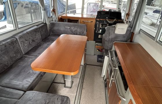 Sargo 33 aft door