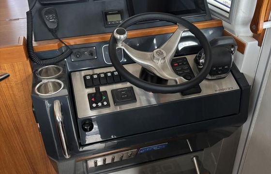 Sargo 33 aft door