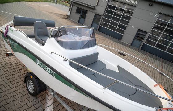Trident Boats 530 Sport