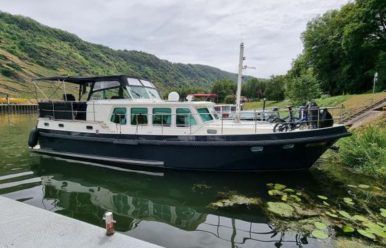 Privateer 43 AK Edition