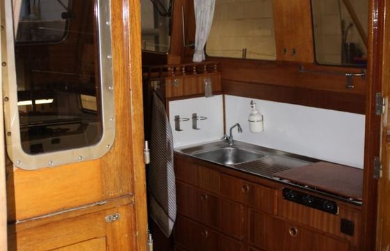 30 ST Motorsailer
