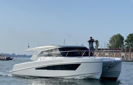 Makai 37 Powerkatamaran