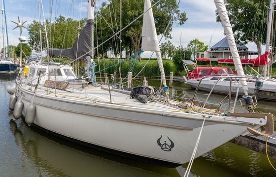 Ericson 39