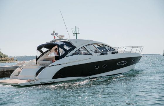 Azimut Atlantis 54
