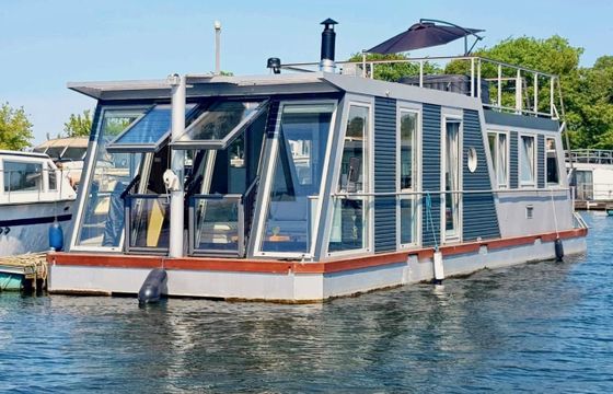 Exklusive 55m² Wohnung auf dem Wasser