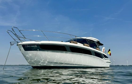 Bavaria S36HT