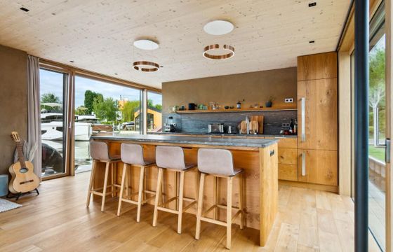 Die Wohnschiff Manufaktur Waterloft "Oha