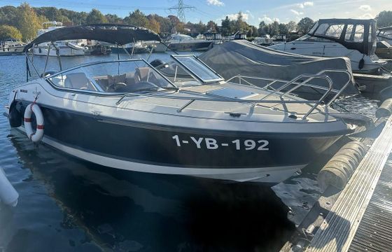 Quicksilver 645 Cruiser