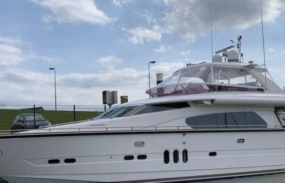 Elegance 72 Fly