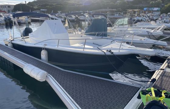 White Shark 225