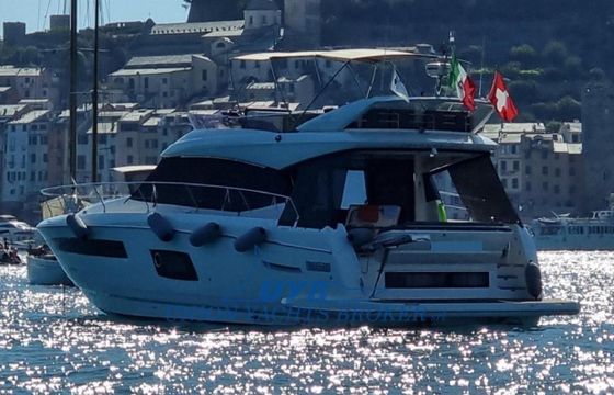 Prestige 550