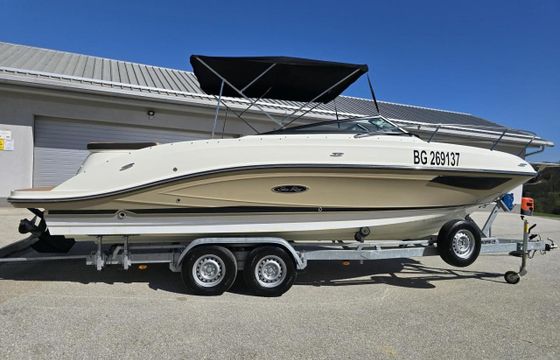 Sea Ray SunSport 230