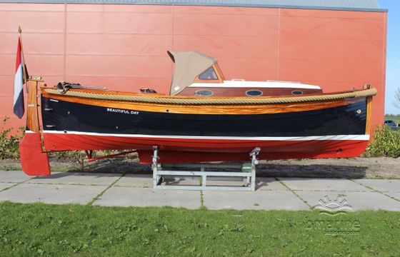 Breedendam 825 Cabin