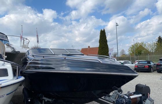 Crownline 225CR