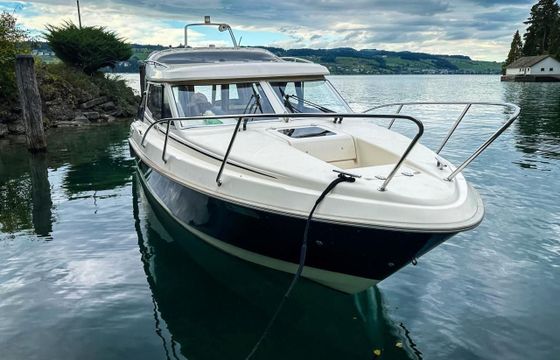 Bella 765 Cabin