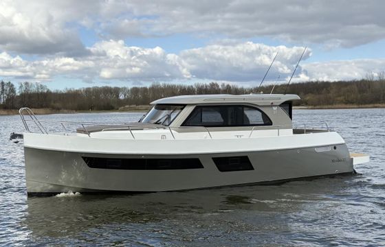Maxima 37 Cruiser