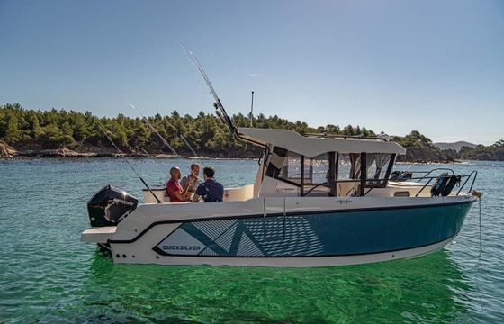 Quicksilver 805 Pilothouse