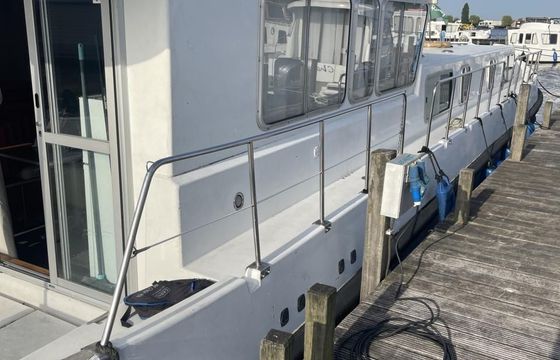 Locaboat 1500R