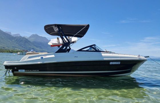 Bayliner VR4