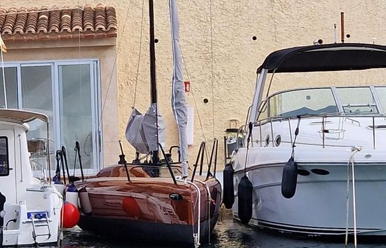 LA 28 Daysailer
