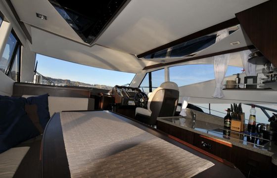 Galeon 340 Fly
