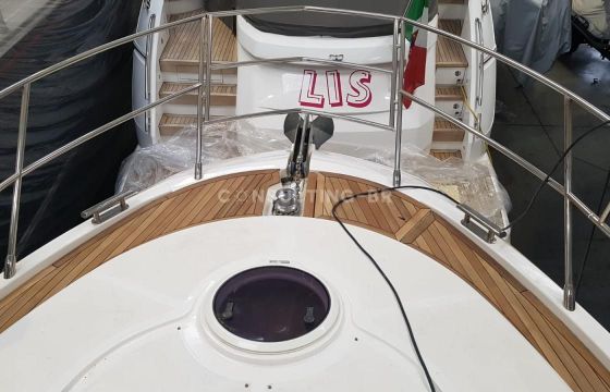Azimut 47 Fly