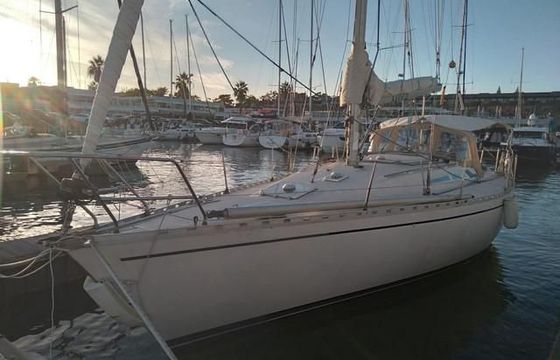 Beneteau First 38