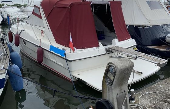 Fairline 33