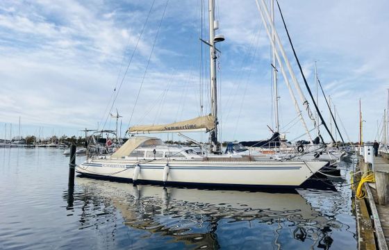 Helmsman 49DS