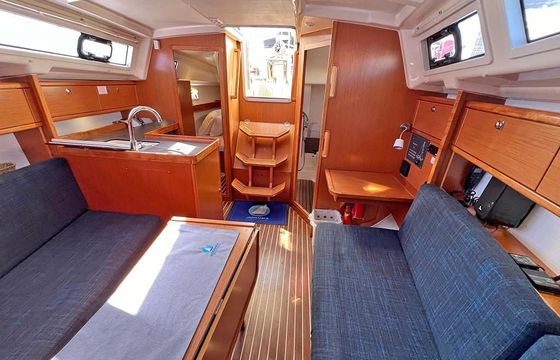 Bavaria Cruiser 33