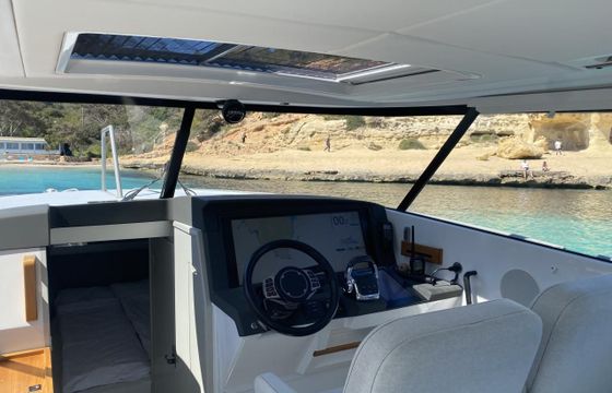 HOC 33 Explorer