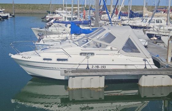 Sealine 220 Senator