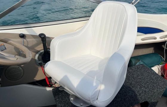 Bayliner Cuddy 212