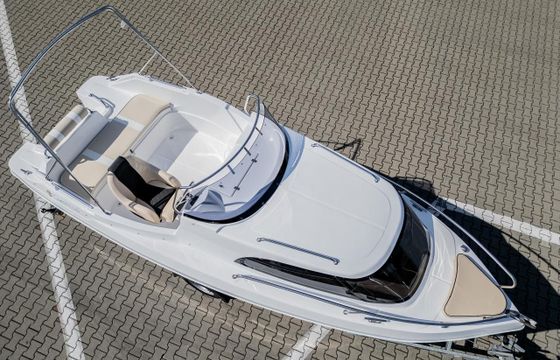Quercus 600 Cabin