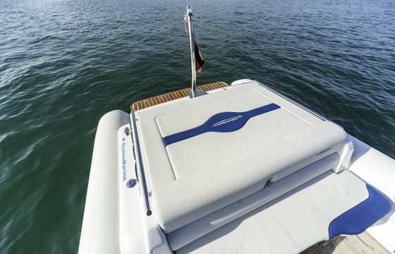 Technohull SV909