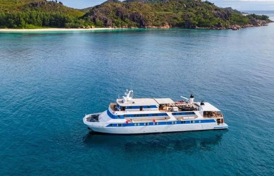 Perama Boutique Cruise Ship 45m