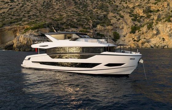 Sunseeker 82 Ocean Enclosed