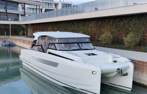 YOT 36 Electric