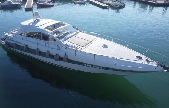 Pershing 65