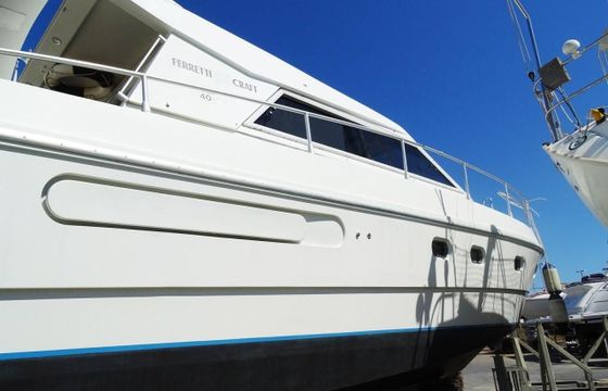 Ferretti Altura 40