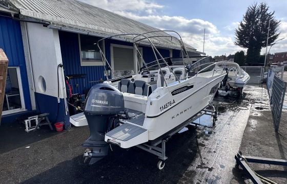 Karnic CS700 S Cabin Cruiser